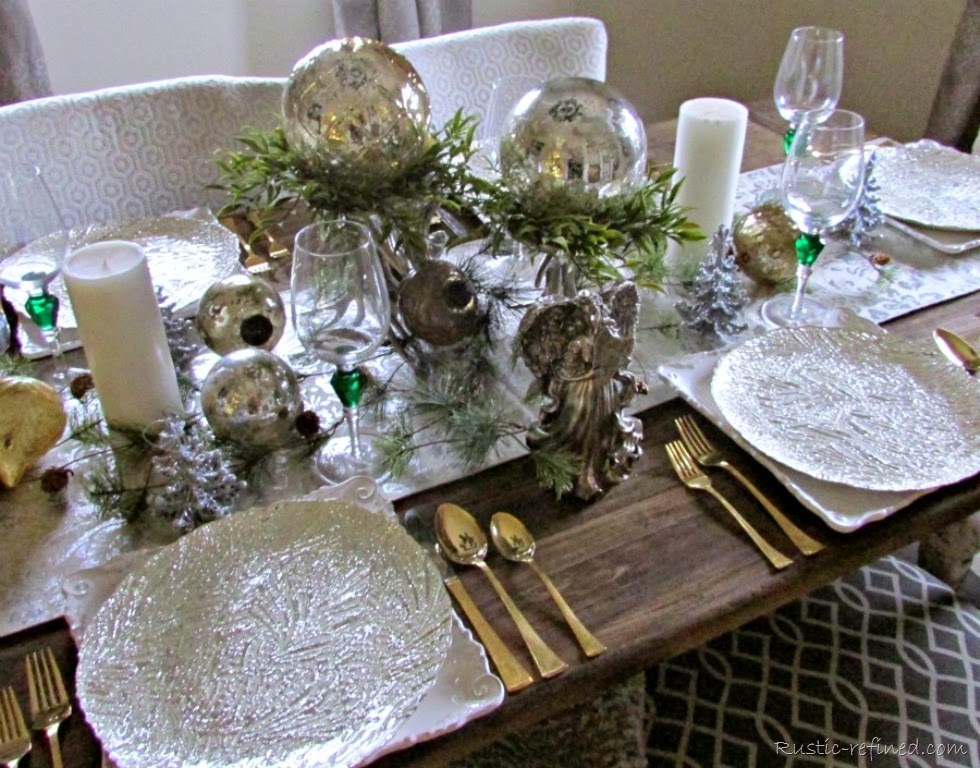 [Tablescape%2520for%2520the%2520holiday%2520season%255B2%255D.jpg]