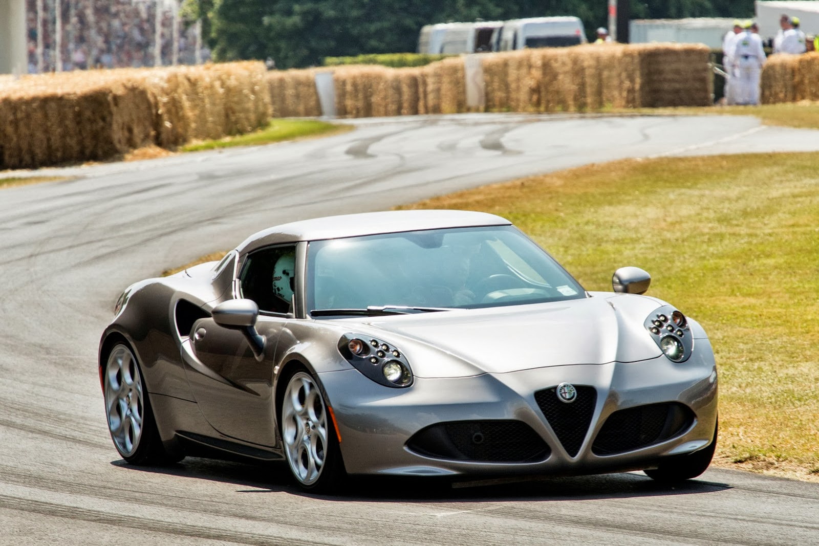 [Alfa-4C-2%255B2%255D.jpg]