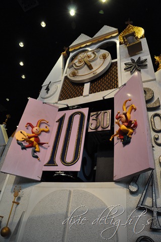 [Disney%2520December%25202012%2520345%255B2%255D.jpg]