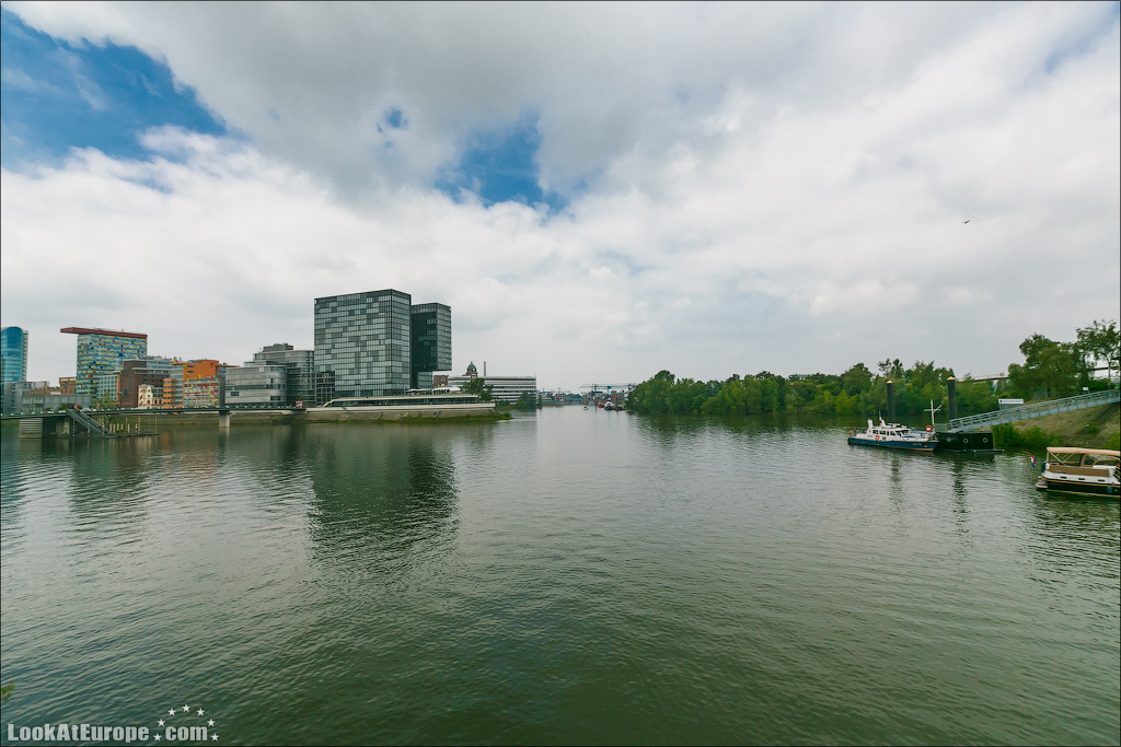 LookAteurope.com: Евротур. Архитектурный зоопарк Дюссельдорфа