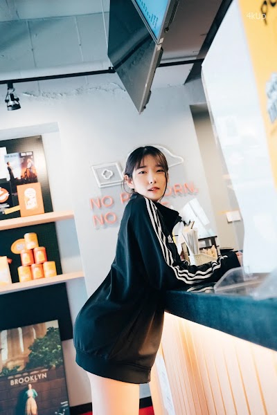 [Loozy] Sonson (손손) Cinema Girl (+S.Ver)
