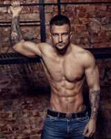 Alex Cross Fitness Model and Trainer