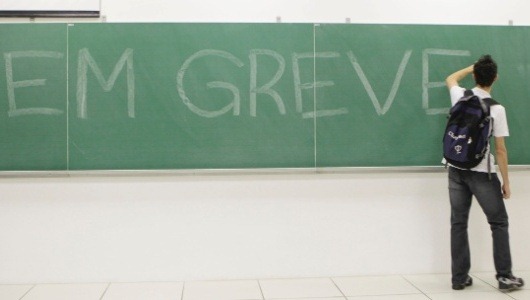 [greve%2520universidades%2520federais%25202012%255B2%255D.jpg]