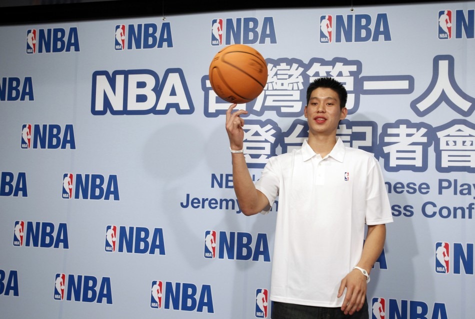 [229928-jeremy-lin-is-the-first-asian-american-to-play-in-the-nba-since-1947%255B3%255D.jpg]