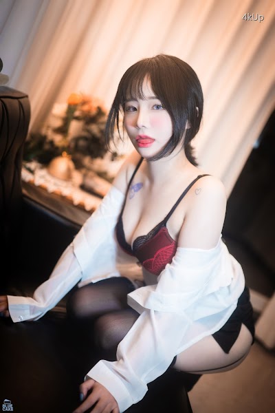 [BLUECAKE] Yeji (예지) Cat Play