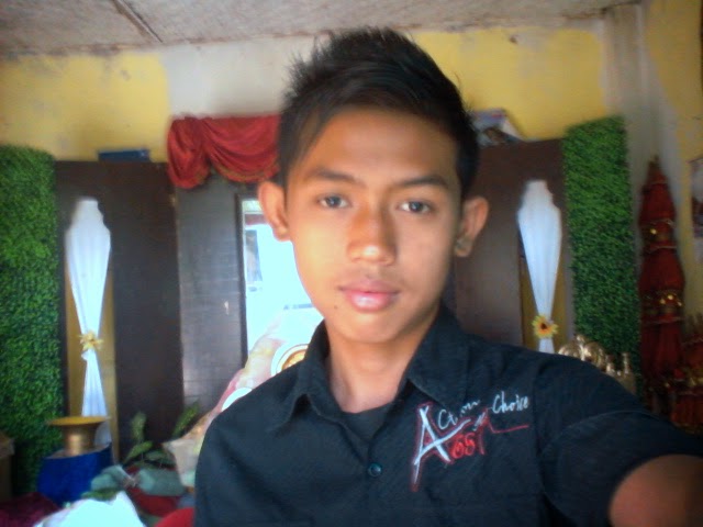 Agus Triana Profil Agus Triana