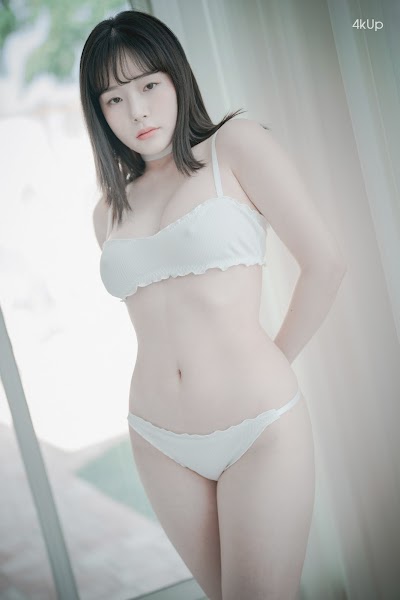 DJAWA Photo – Pia (피아) Cozy White