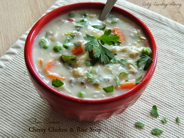 Slow-Cooker-Cheesy-Chicken-Rice-Soup