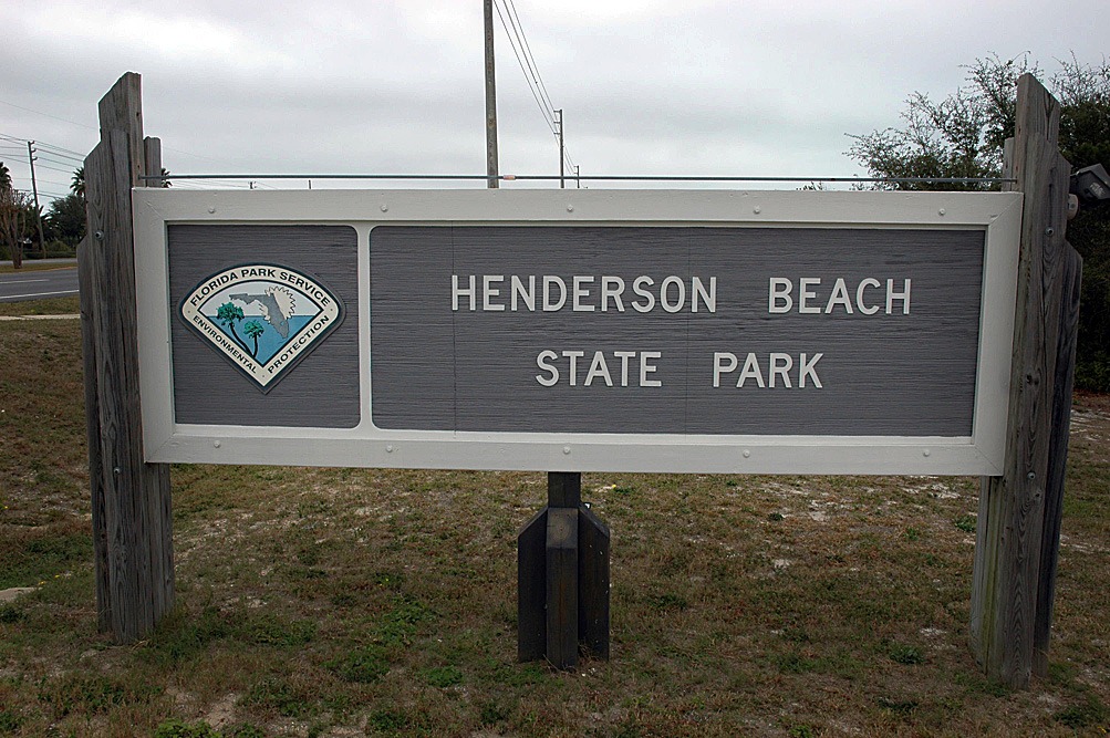 [Henderson-Beach-Sign2.jpg]