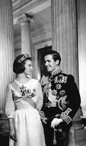 TMQueenAnna-MariaKingKonstantinosII.jpg