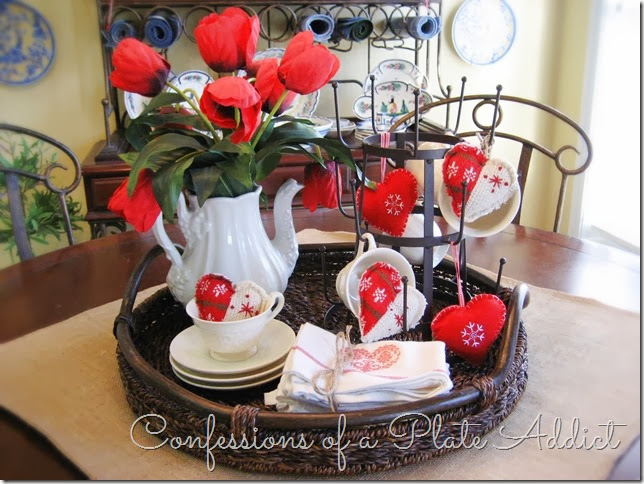 CONFESSIONS OF A PLATE ADDICT Valentine Centerpiece