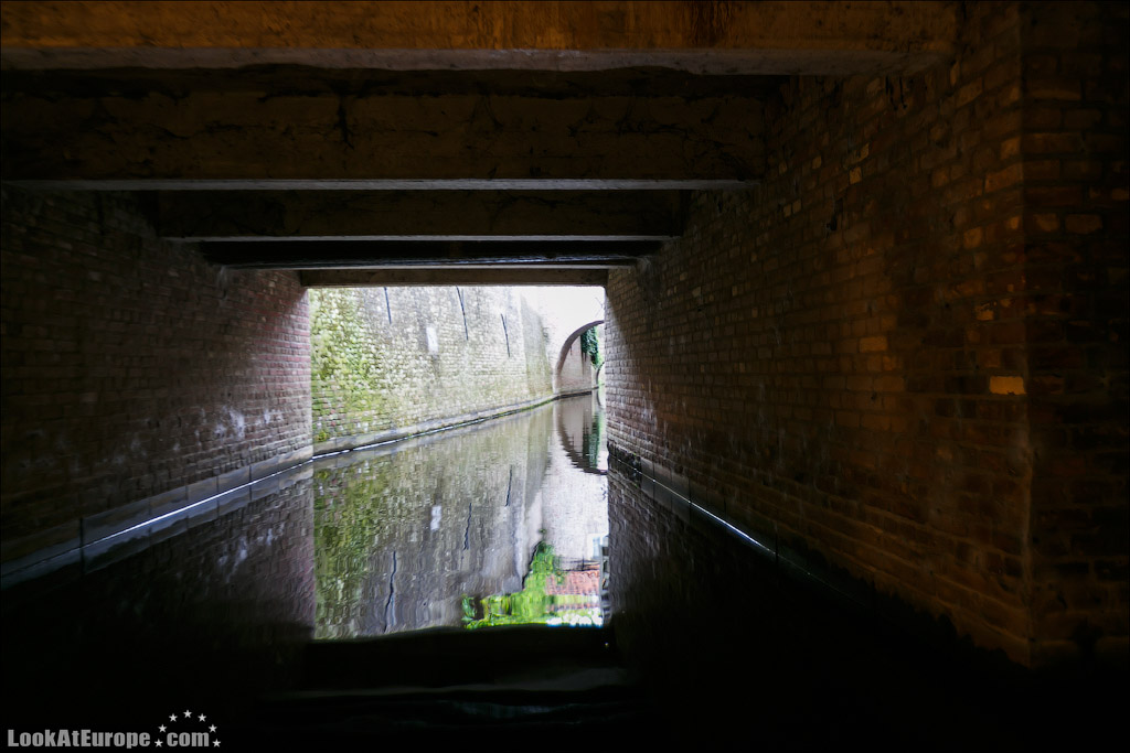 LookAtEurope.com - Фотогалоп по Европе. Чехия, Германия, Голландия.  Подземные каналы города Хертогенбош | Holland, Binnendieze in Hertogenbosch