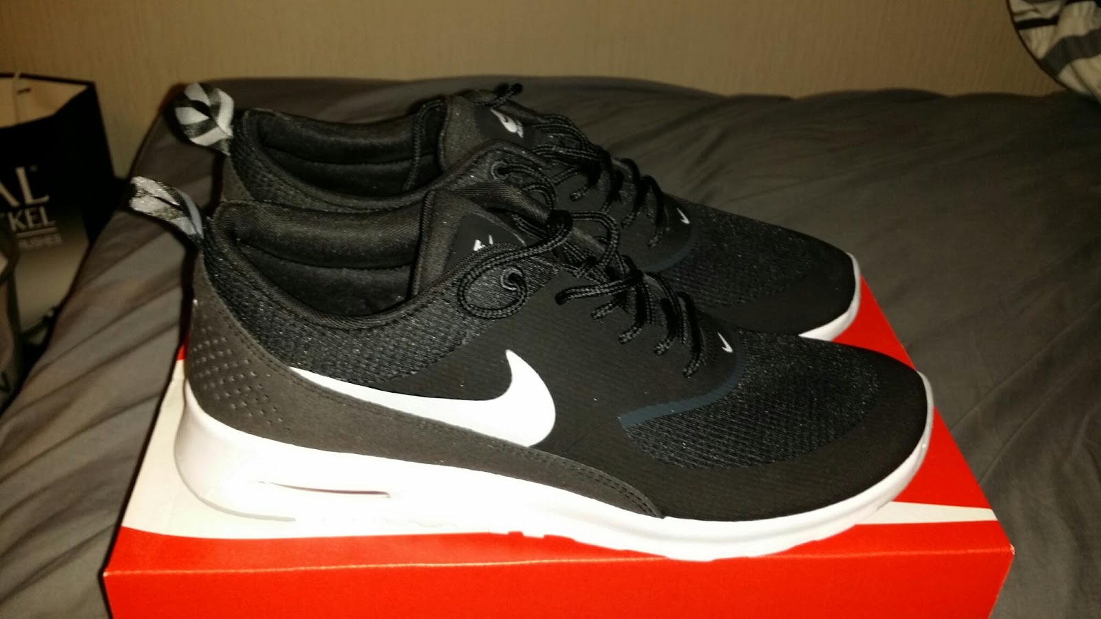 max thea nike
