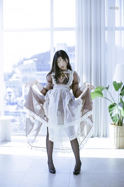 SonSon (손손) Maid’s Gift