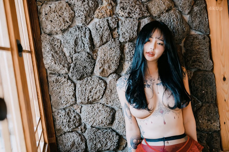 Jeon Bo-Yeon (전보연) Toilet Girl