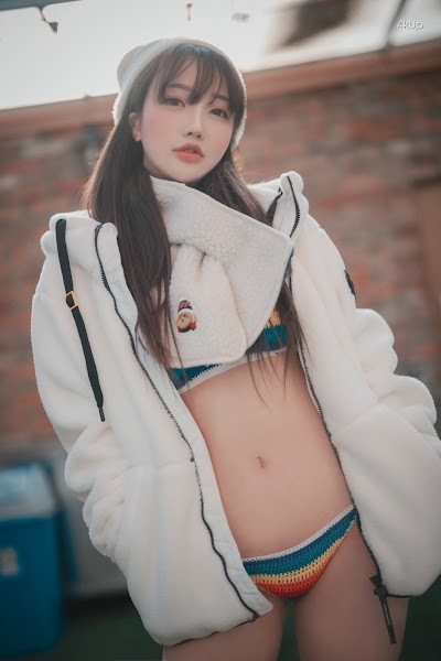 DJAWA Photo – Son Ye-Eun – Romantic Winter Glamping