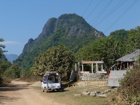 Prin satele din Laos