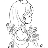 NIÑA SENTADA FLORES PM