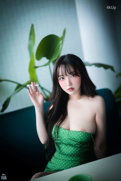 [BLUECAKE] Son Ye-Eun (손예은) Nothing RED