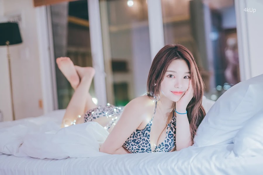 SAINT Photolife – Zzyuri (쮸리) Jezzyuri