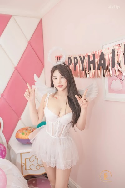 SAINT Photolife – Zzyuri (쮸리) Vol.16 Pink Halloween