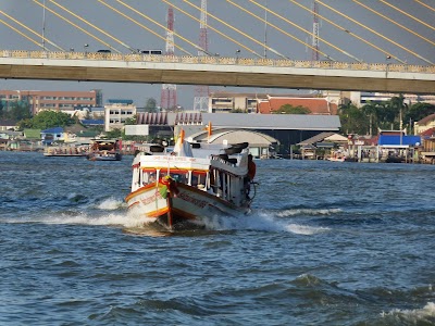 transport fluvial Bangkok: Chao Praya Express