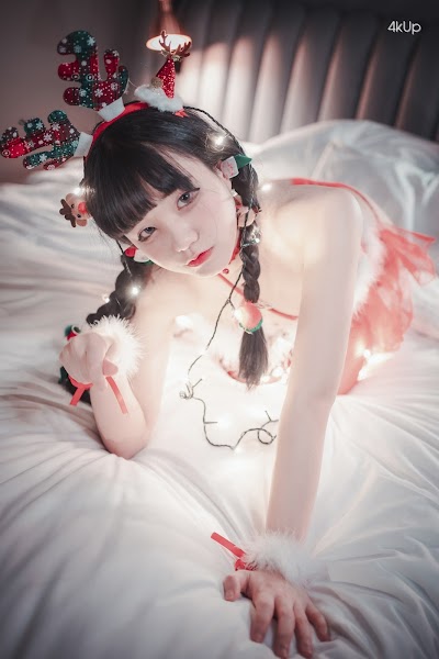 DJAWA Photo – Jeong Jenny (정제니) Christmas Special