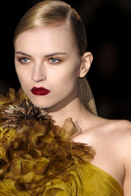 [GUCCI-FALL-RTW-2011-BEAUTY-017_runway%255B3%255D.jpg]