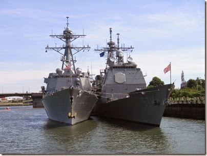 IMG_0960 Arleigh Burke-class Destroyer USS Kidd (DDG-100) & Ticonderoga-class Guided Missile Cruiser USS Lake Champlain (CG-57) in Portland, Oregon on June 8, 2008