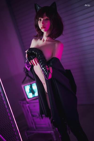 DJAWA Photo – Bambi (밤비) Halloween Nightmare