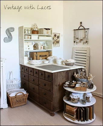 Vintage with Laces Studio Vintage with Laces Studio