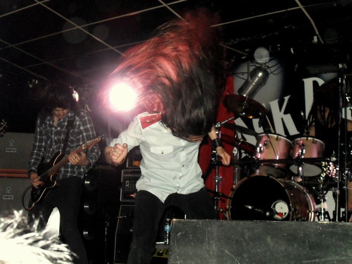 [69030_1684500635221_1318776343_1785268_7221008_n%255B3%255D.jpg]