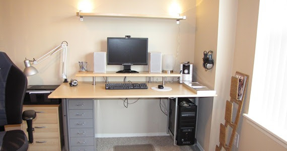 TWANIS: The Best Computer Desk Setup from IKEA