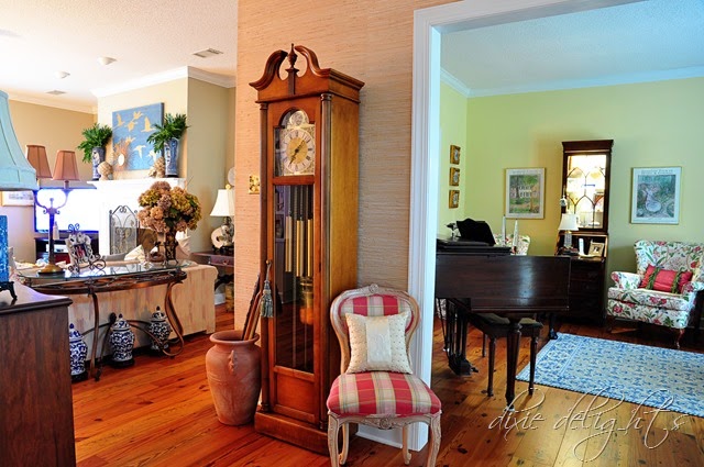 [March%25202014%2520230%2520copy%255B2%255D.jpg]