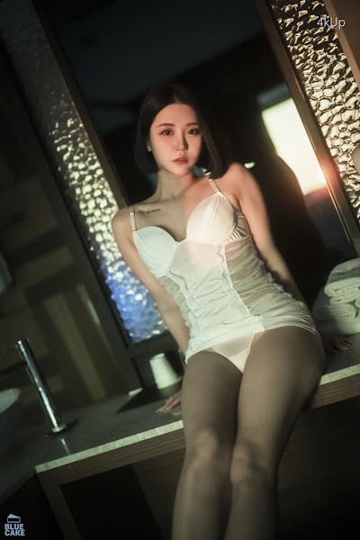 [BLUECAKE] Bomi (보미) SECRET