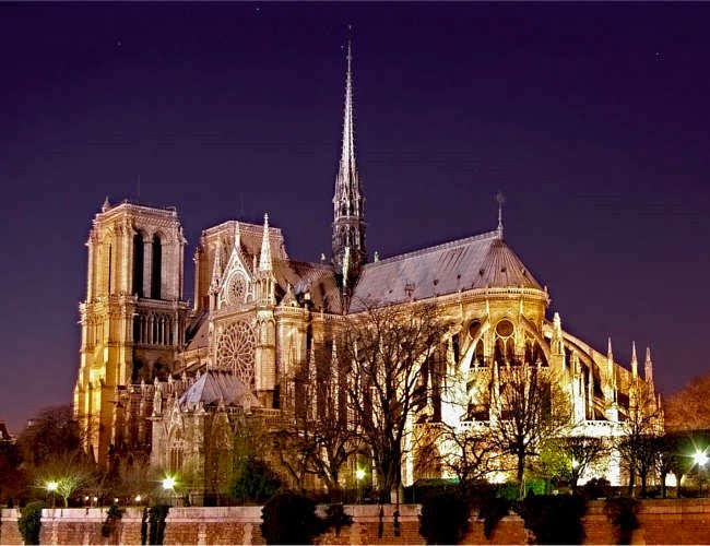 [Notre-Dame-Paris4.jpg]