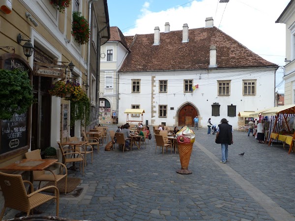 11. Casa lui Matei Corvin.JPG