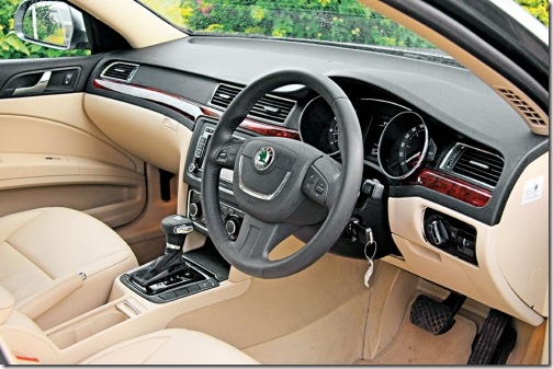 Skoda_Superb__4034