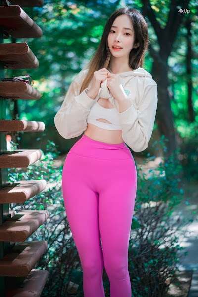 DJAWA Photo – Bambi (밤비) Loose and Tight Violet