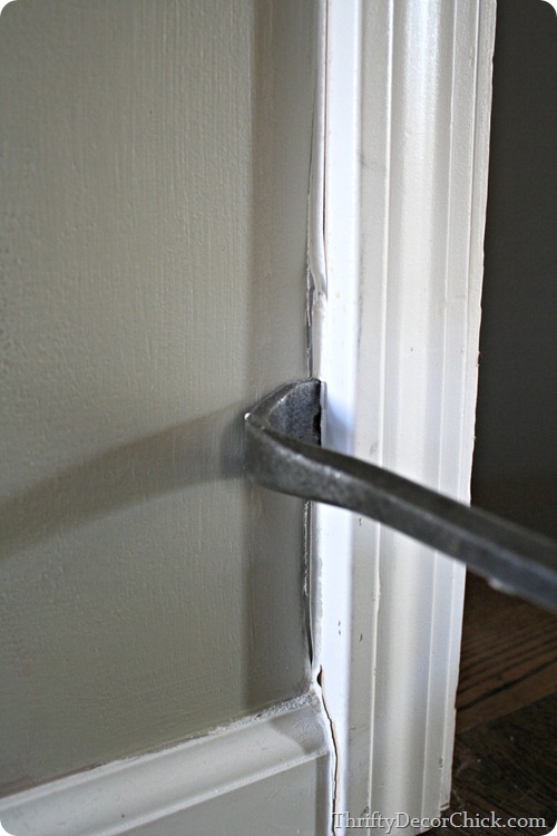 how to remove door trim