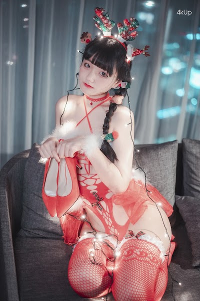 DJAWA Photo – Jeong Jenny (정제니) Christmas Special
