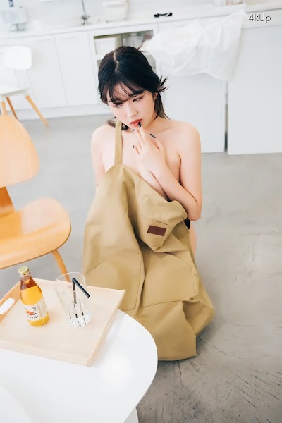 [Loozy] Sonson (손손) Nude Apron