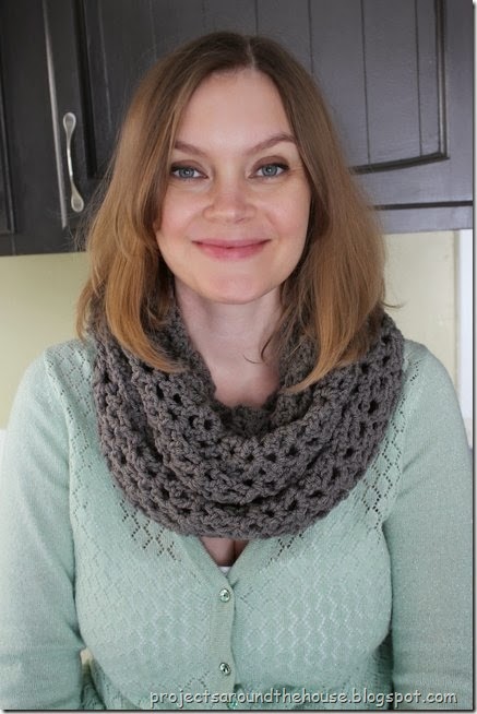 Projects Around the House: Perfect All Day Crochet Cowl