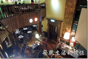 台北-佩斯坦咖啡館