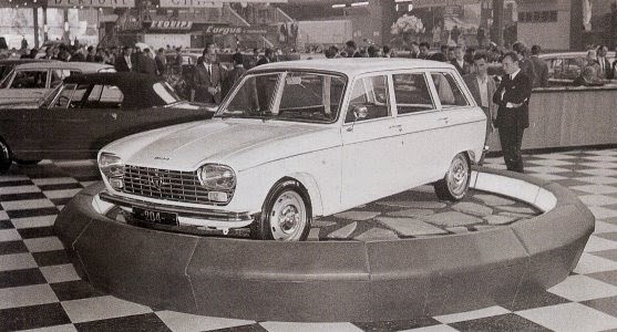 [1965-2-Peugeot-204-break7.jpg]