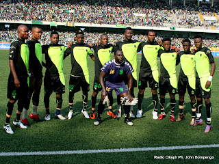 L’équipe de football de l'A.S.V Club ce 22/05/2011 au stade des Martyrs à Kinshasa, lors du match contre Saint Eloi Lupopo dans le cadre de Vodacom Super Ligue dont le score final, 2 pour V. Club et 0 pour Lupopo. Radio Okapi/ Ph. John Bompengo