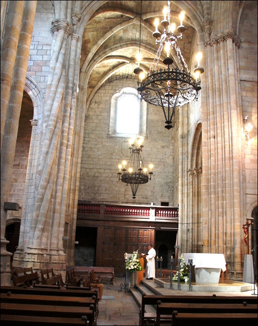 Gloria Ishizaka - Guarda - Sé Catedral - altar