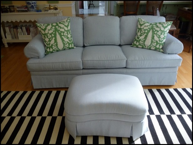 new sofa in room 008 (800x600)