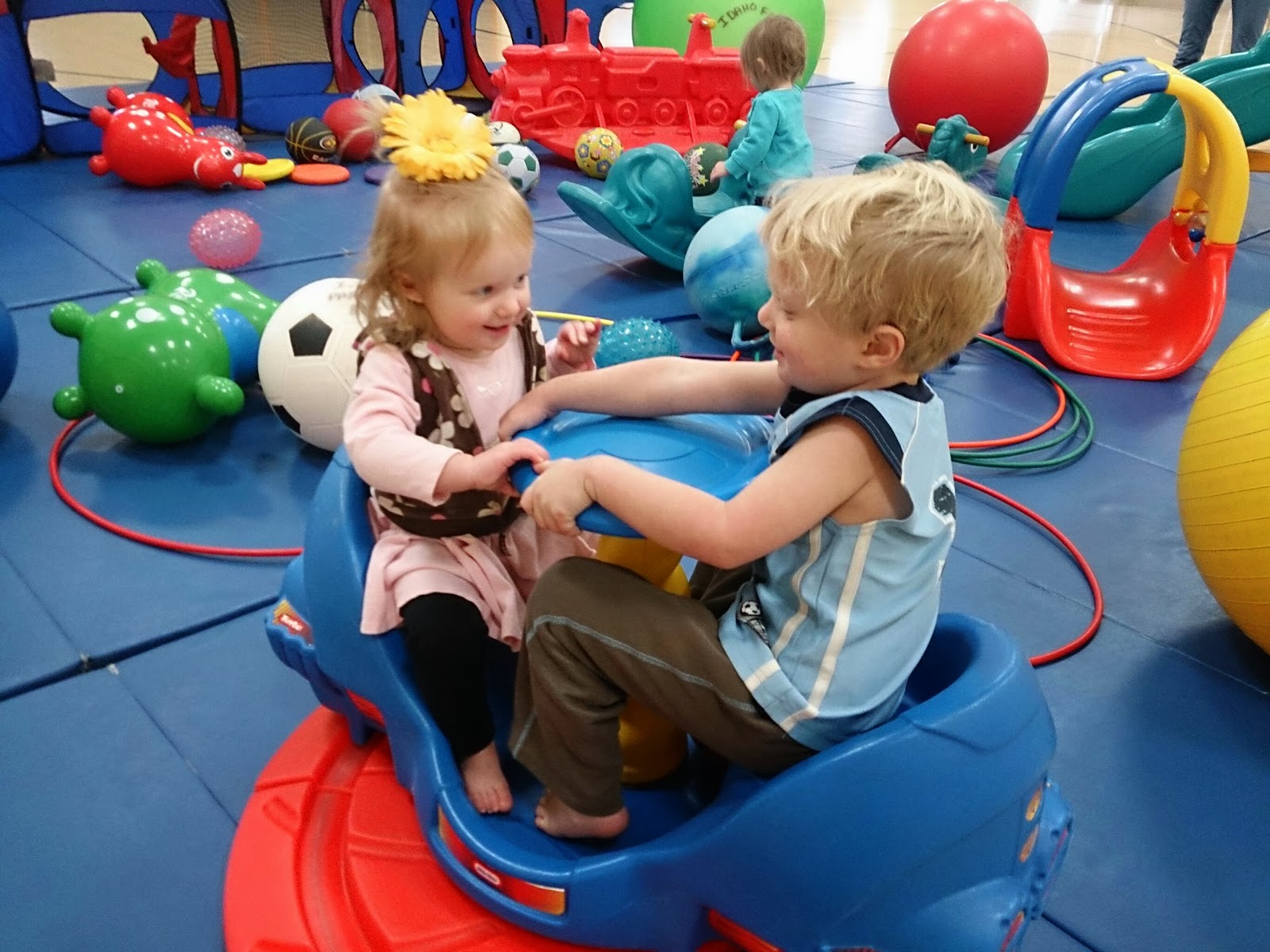 Glad giddy Garlings ;-D: Play time gym time