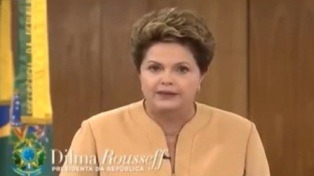 [Dilma%2520Roussef%2520perde%2520popularidade.Jun.2013%255B2%255D.jpg]